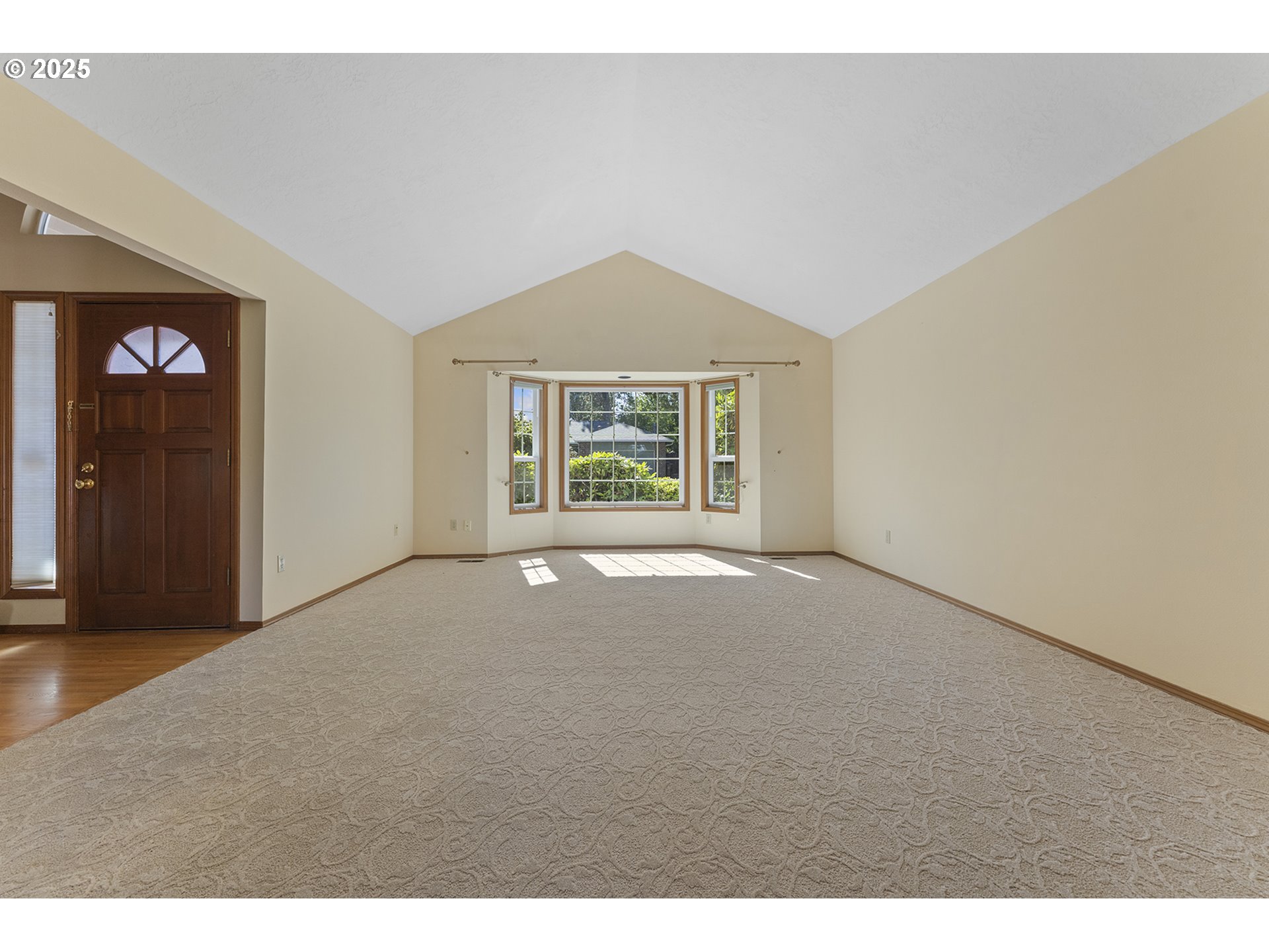 16808 NW YORKTOWN DR