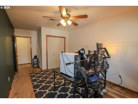 Tiny photo for 47696 Beaver St, Oakridge, OR 97463 (MLS # 796739927)