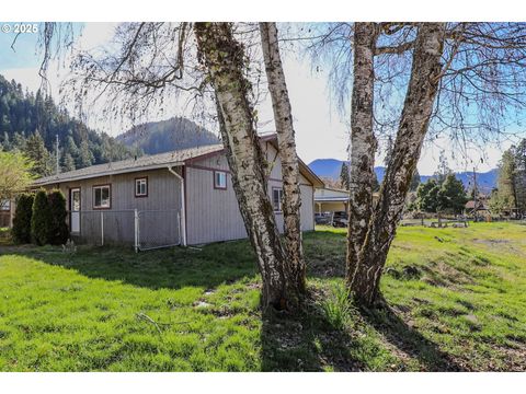 Tiny photo for 47696 Beaver St, Oakridge, OR 97463 (MLS # 796739927)