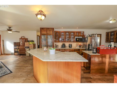 Tiny photo for 47696 Beaver St, Oakridge, OR 97463 (MLS # 796739927)