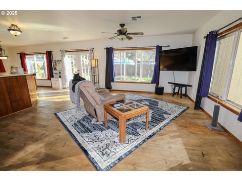 Tiny photo for 47696 Beaver St, Oakridge, OR 97463 (MLS # 796739927)