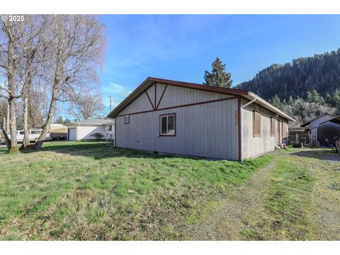 Tiny photo for 47696 Beaver St, Oakridge, OR 97463 (MLS # 796739927)