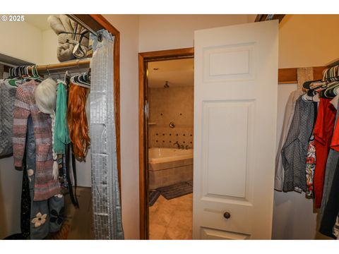 Tiny photo for 47696 Beaver St, Oakridge, OR 97463 (MLS # 796739927)