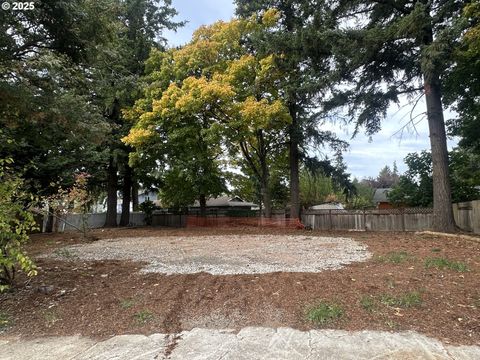 3905 SE 147TH AVE Portland OR 97236