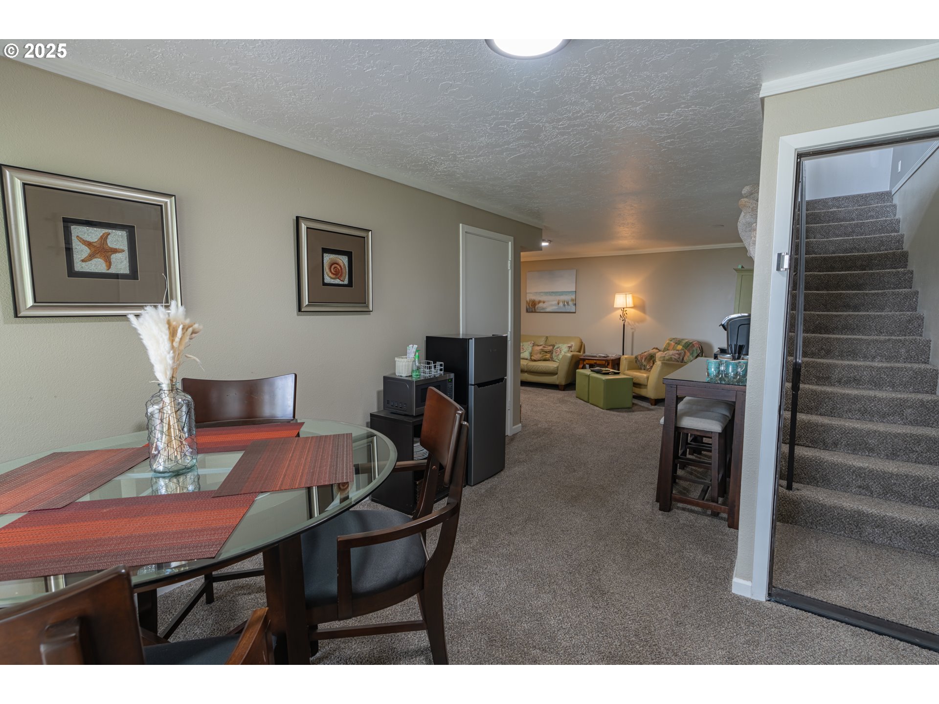 Newport, Oregon 97365, United States, 4 Bedrooms Bedrooms, ,3 BathroomsBathrooms,Residential,Pending,119615