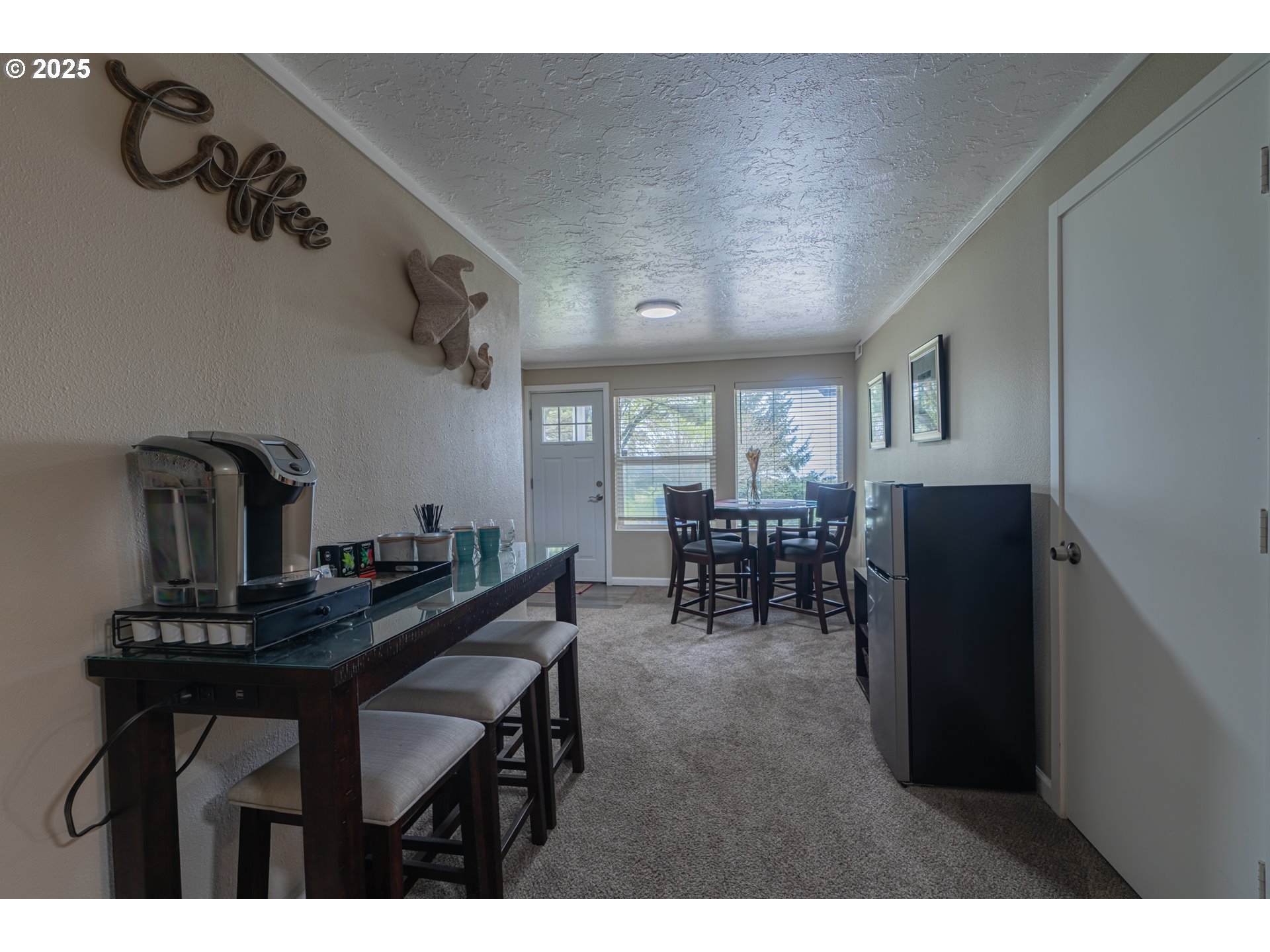 Newport, Oregon 97365, United States, 4 Bedrooms Bedrooms, ,3 BathroomsBathrooms,Residential,Pending,119615