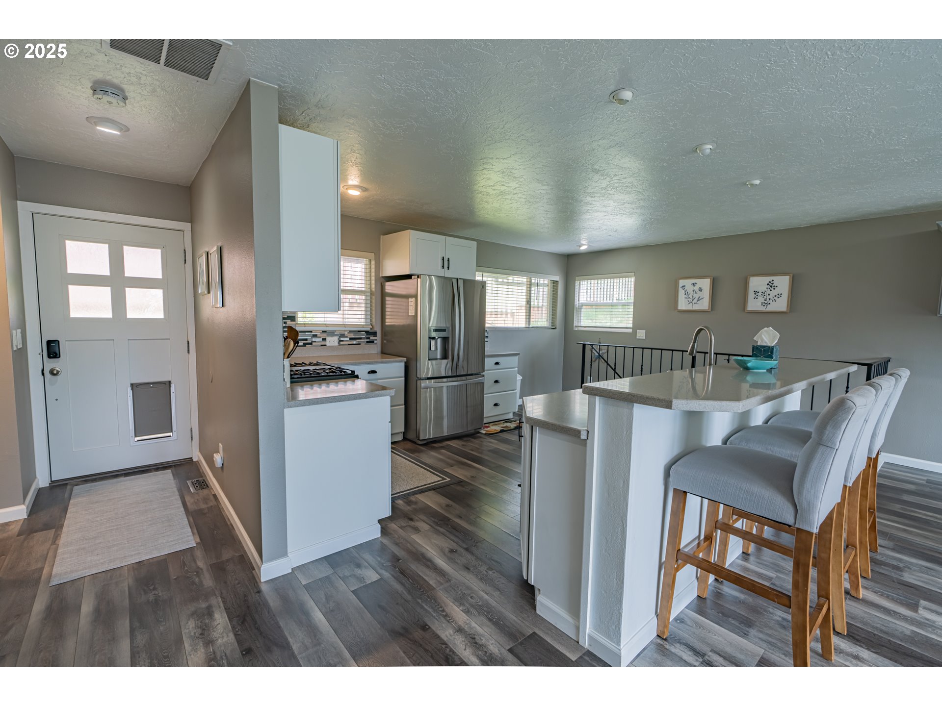 Newport, Oregon 97365, United States, 4 Bedrooms Bedrooms, ,3 BathroomsBathrooms,Residential,Pending,119615