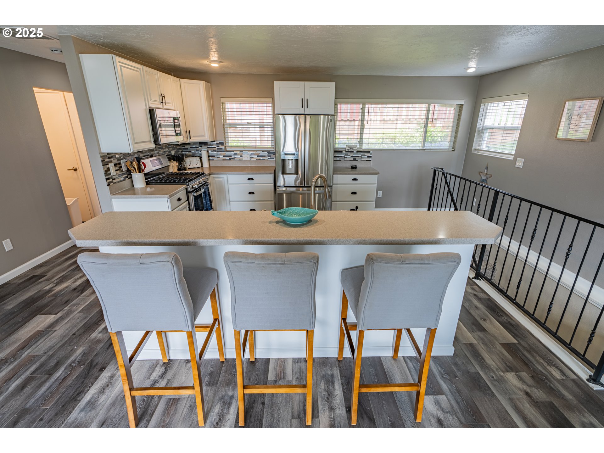 Newport, Oregon 97365, United States, 4 Bedrooms Bedrooms, ,3 BathroomsBathrooms,Residential,Pending,119615