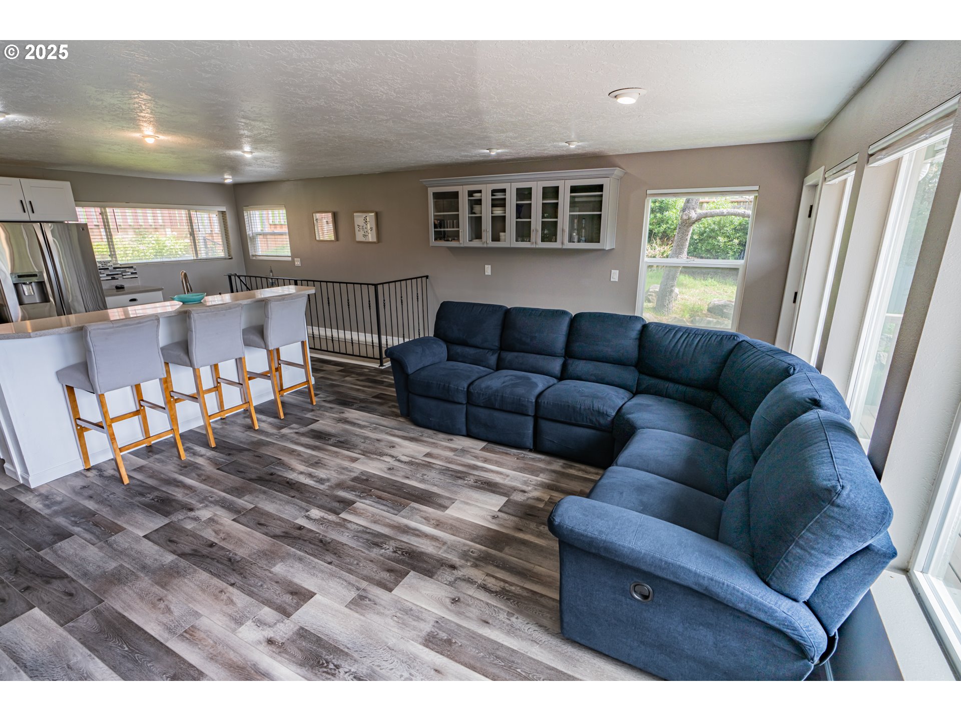 Newport, Oregon 97365, United States, 4 Bedrooms Bedrooms, ,3 BathroomsBathrooms,Residential,Pending,119615