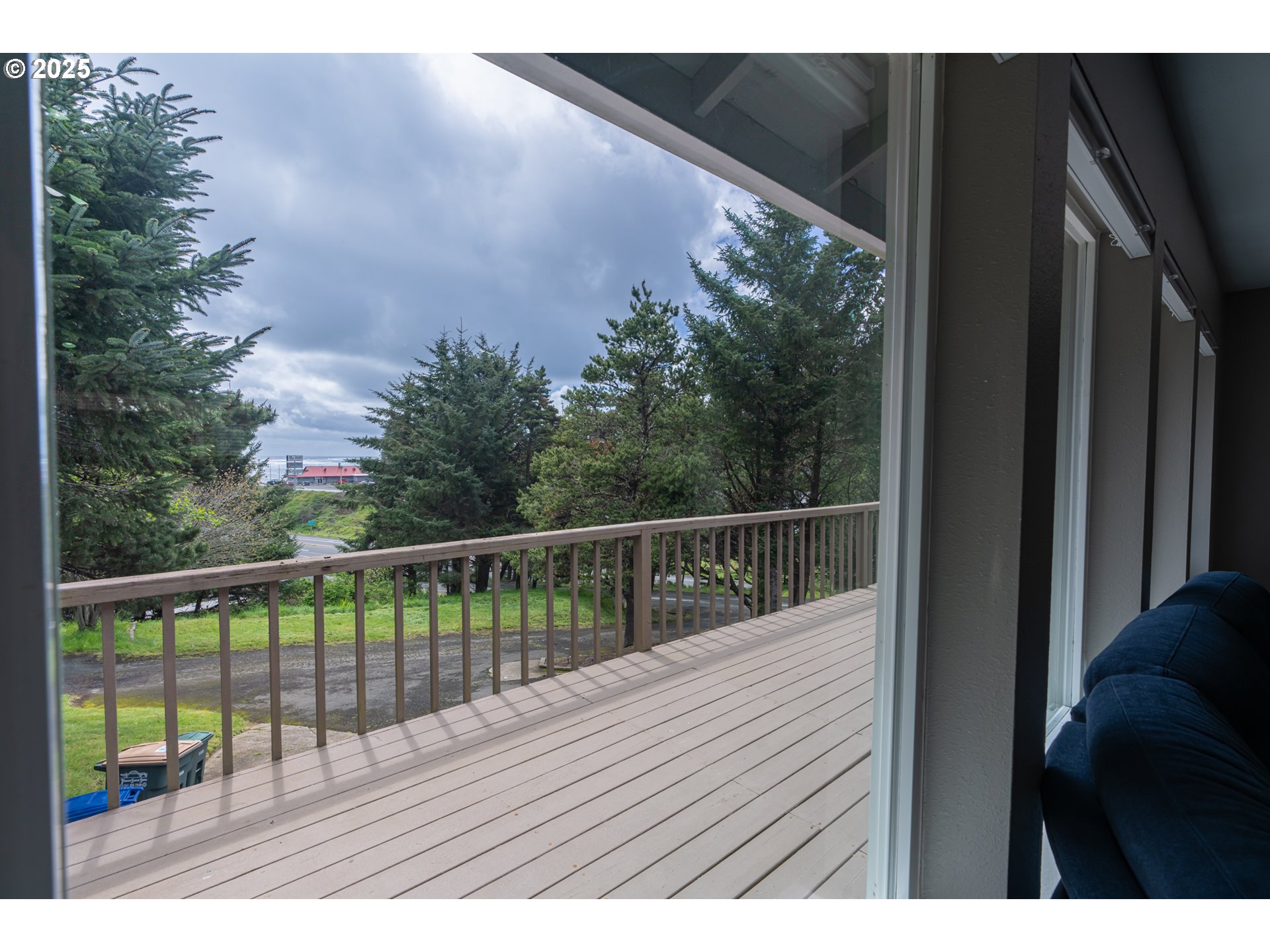 Newport, Oregon 97365, United States, 4 Bedrooms Bedrooms, ,3 BathroomsBathrooms,Residential,Pending,119615