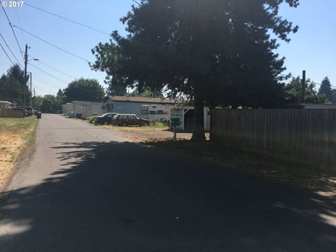 3835 River RD Eugene OR 97401