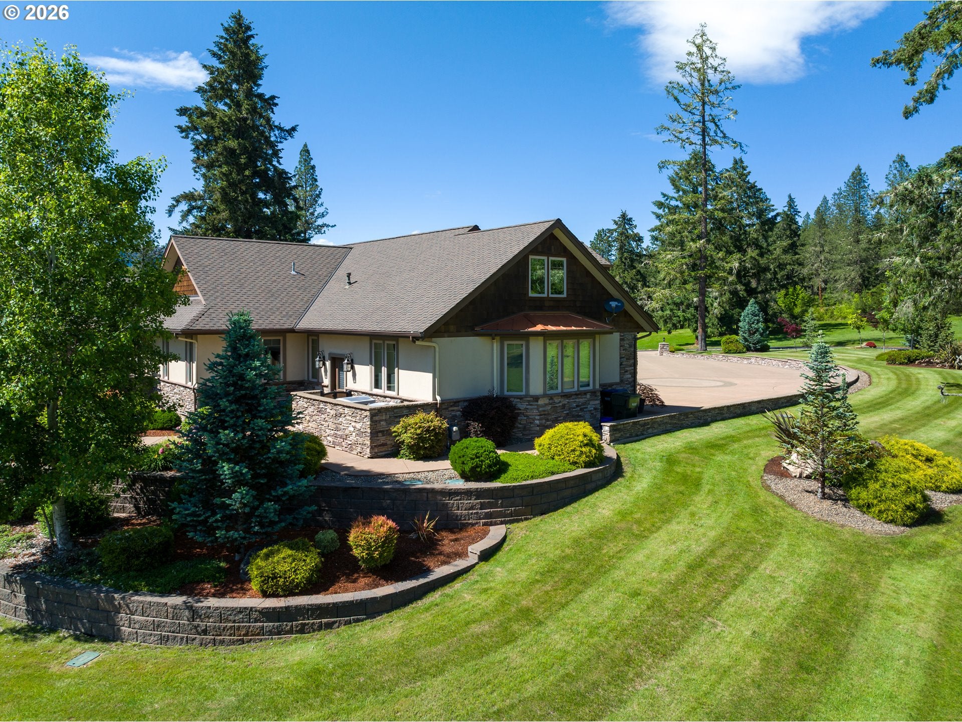 422 Jasmine Way, Roseburg, OR, 97471, USA, 5 Bedrooms Bedrooms, ,8 BathroomsBathrooms,Residential,Active,422 Jasmine Way,426247946