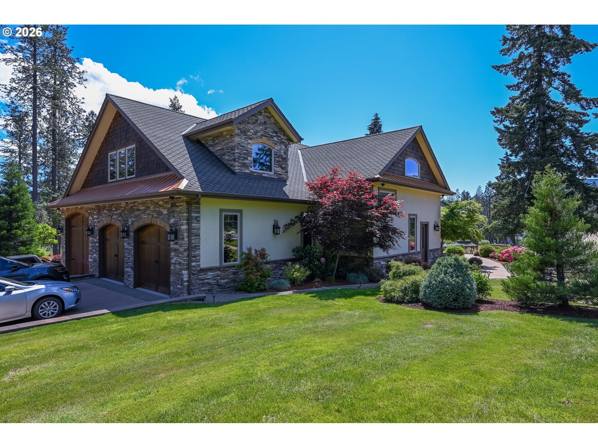 422 Jasmine Way, Roseburg, OR, 97471, USA, 5 Bedrooms Bedrooms, ,8 BathroomsBathrooms,Residential,Active,422 Jasmine Way,426247946