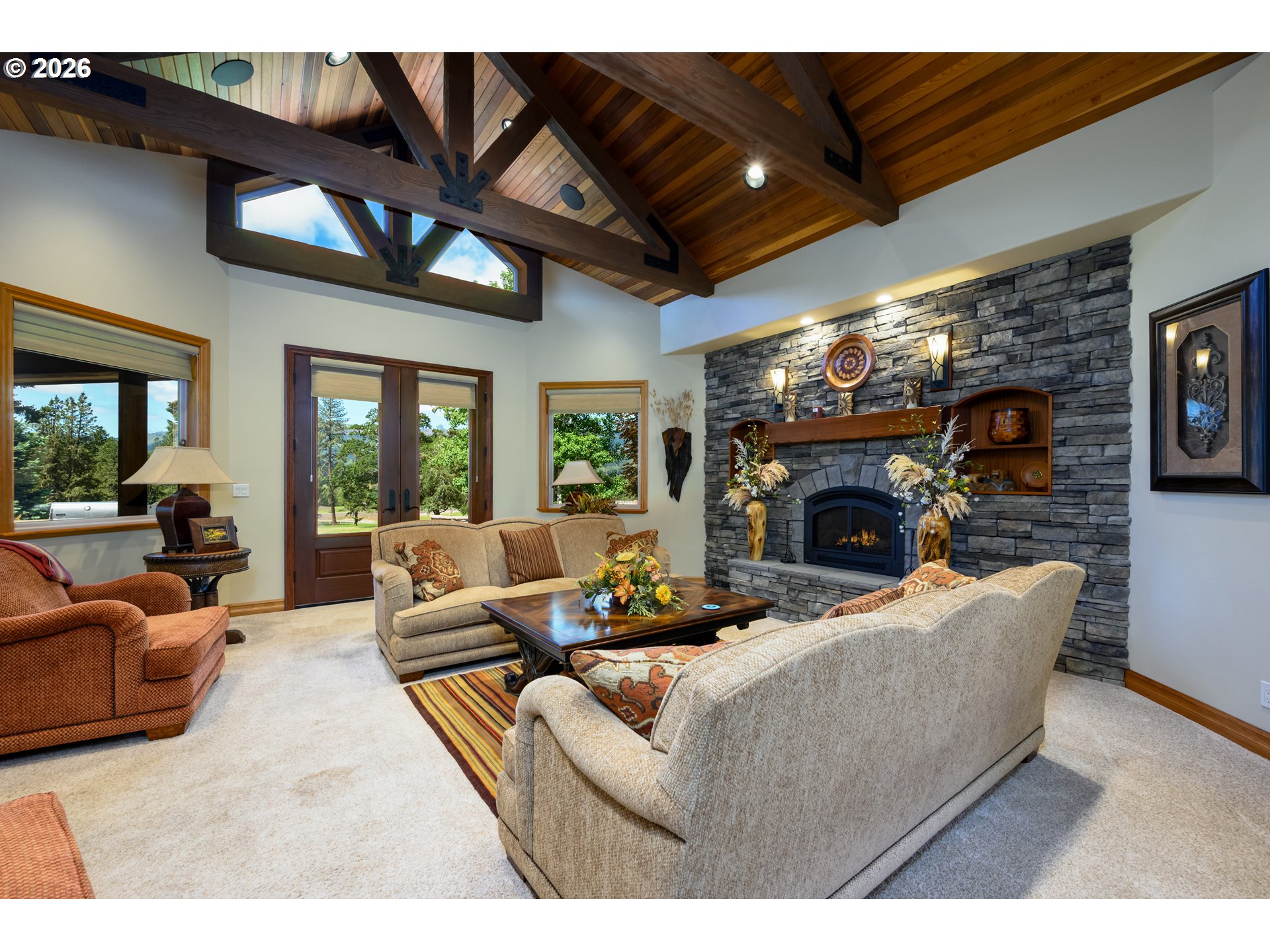 422 JASMINE WAY