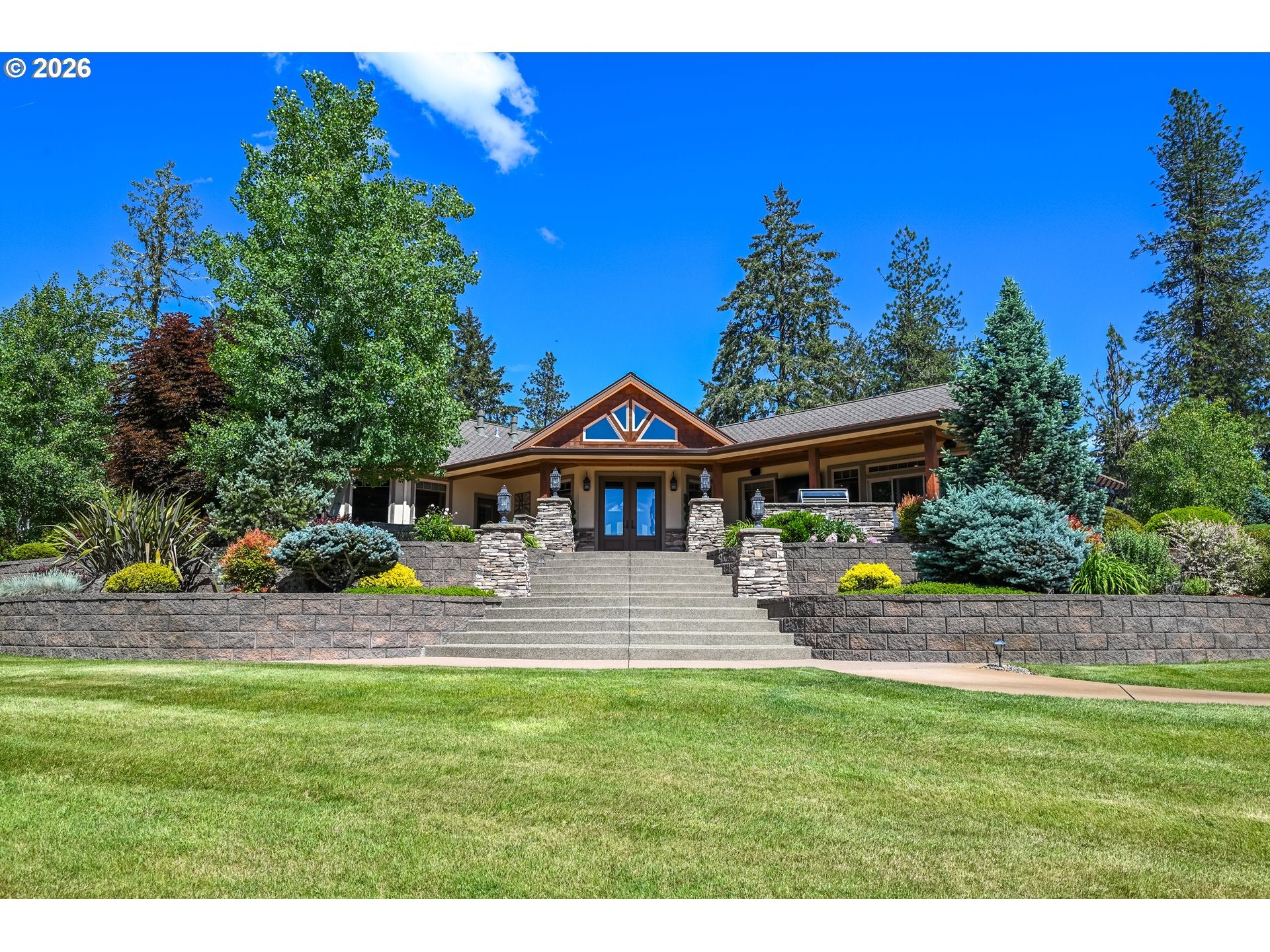 422 Jasmine Way, Roseburg, OR, 97471, USA, 5 Bedrooms Bedrooms, ,8 BathroomsBathrooms,Residential,Active,422 Jasmine Way,426247946