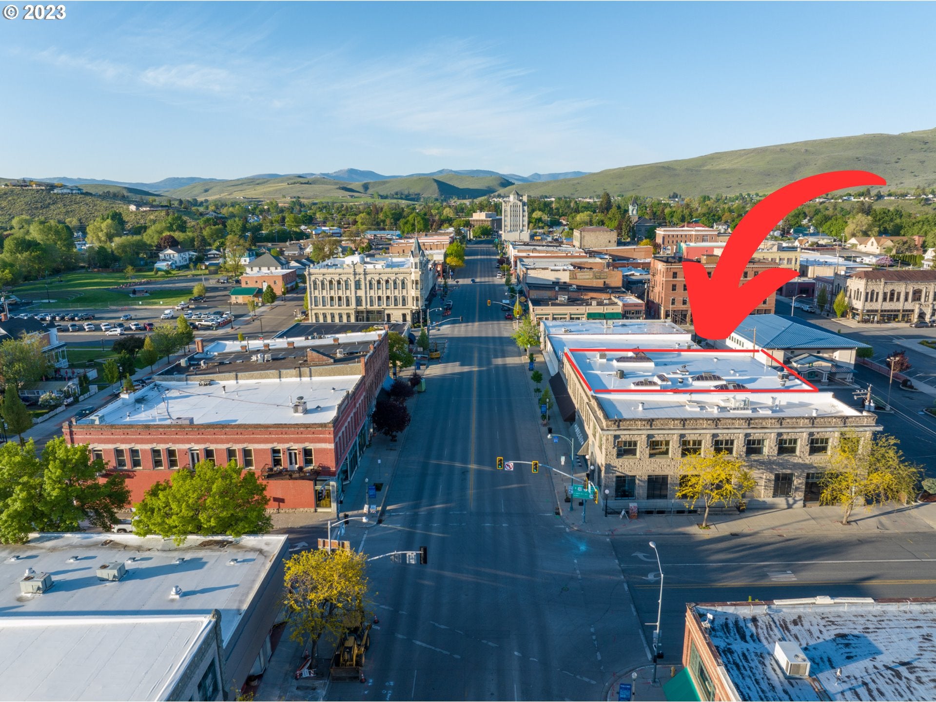 2021 MAIN ST