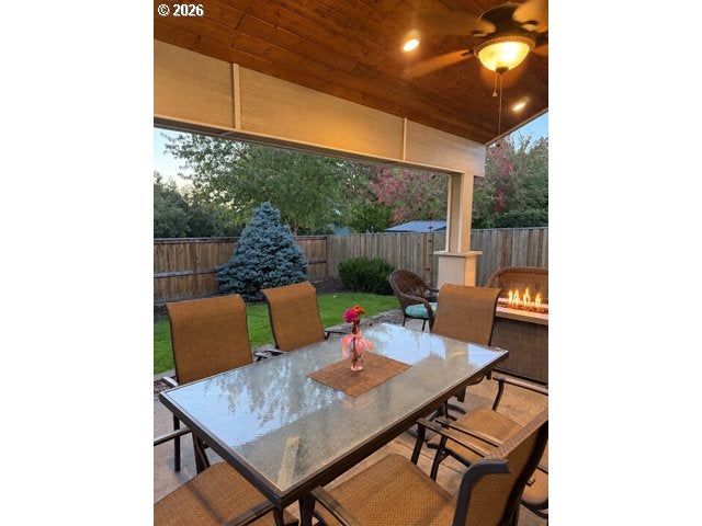2529 N ROGER SMITH DR