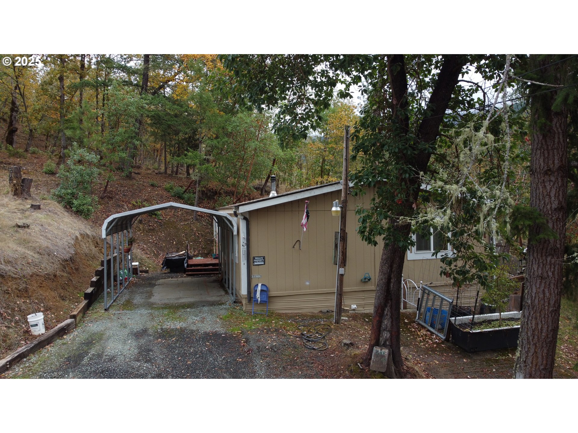 2263 CANYONVILLE RIDDLE RD