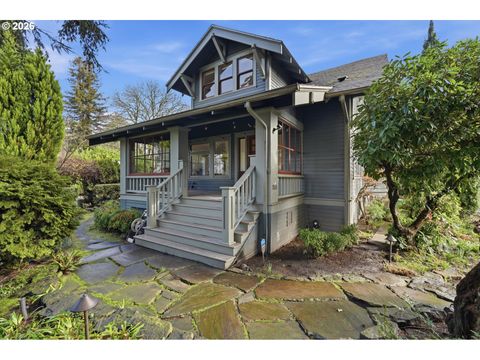 7060 SE 13TH AVE Portland OR 97202