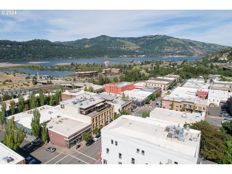 A home in Hood River