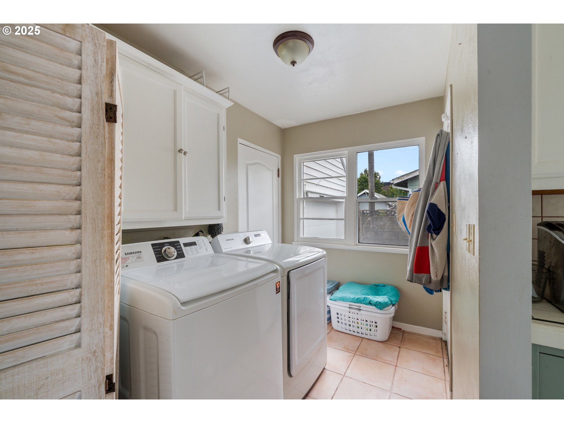 Tillamook, Oregon 97141, United States, 3 Bedrooms Bedrooms, ,2 BathroomsBathrooms,Residential,Active,185302