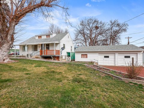 A home in Maupin