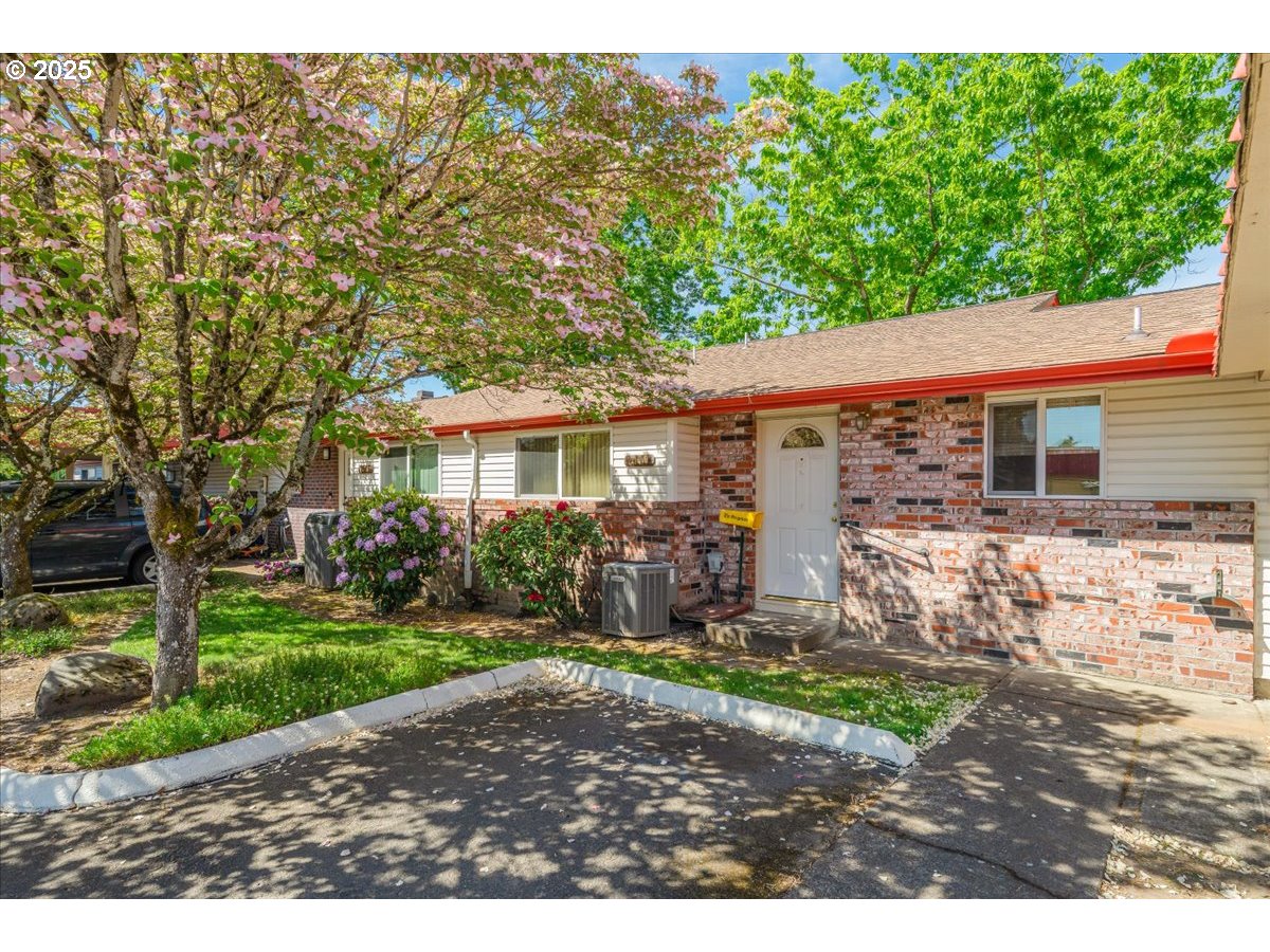 2119 SE 148TH PL