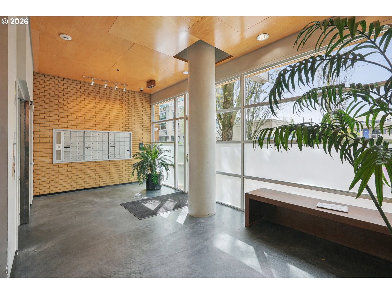 533 NE HOLLADAY ST 701