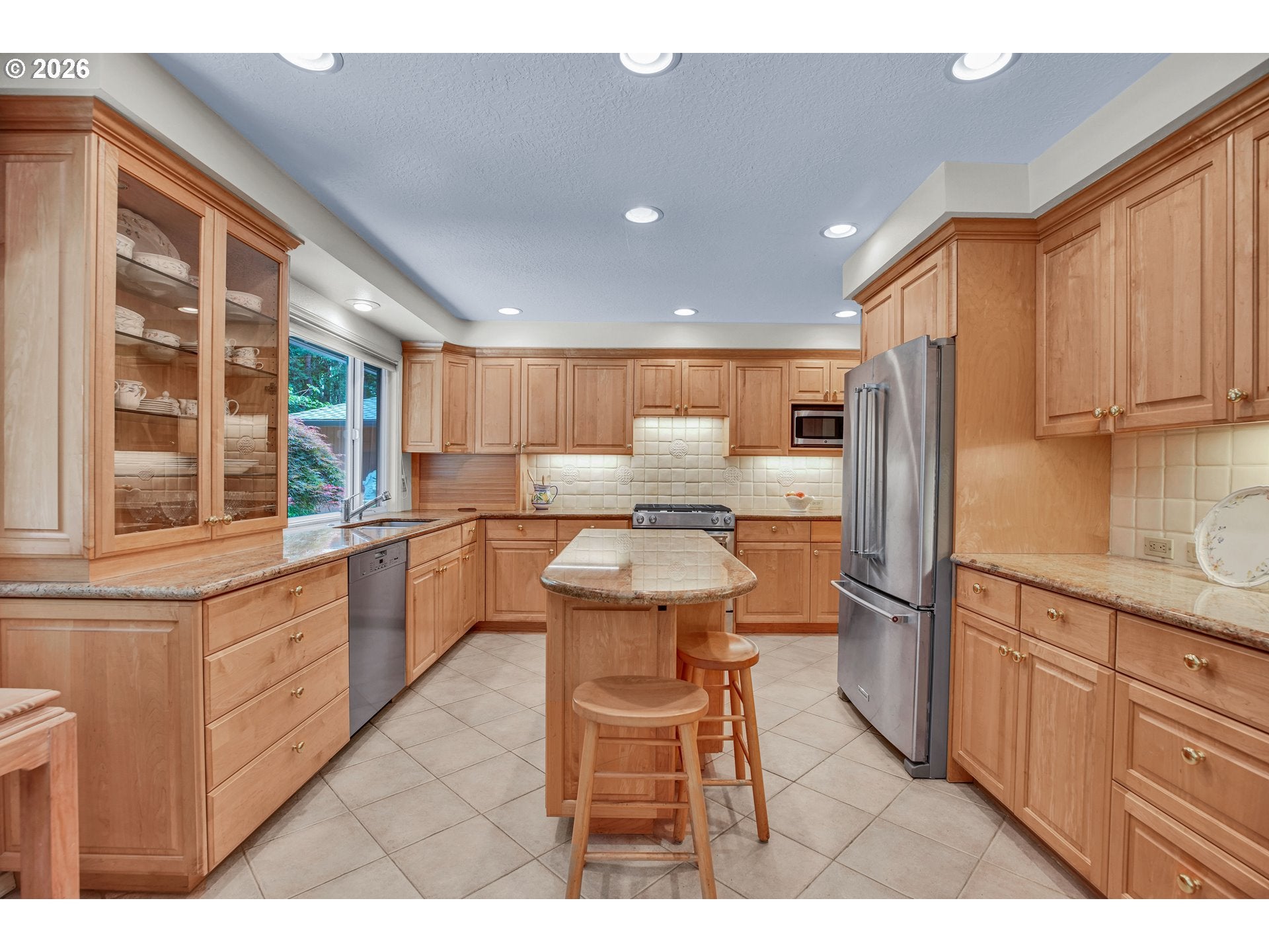 21 Westminster Dr, Lake Oswego, OR, 97034, USA, 3 Bedrooms Bedrooms, ,3 BathroomsBathrooms,Residential,Active,21 Westminster Dr,232508728