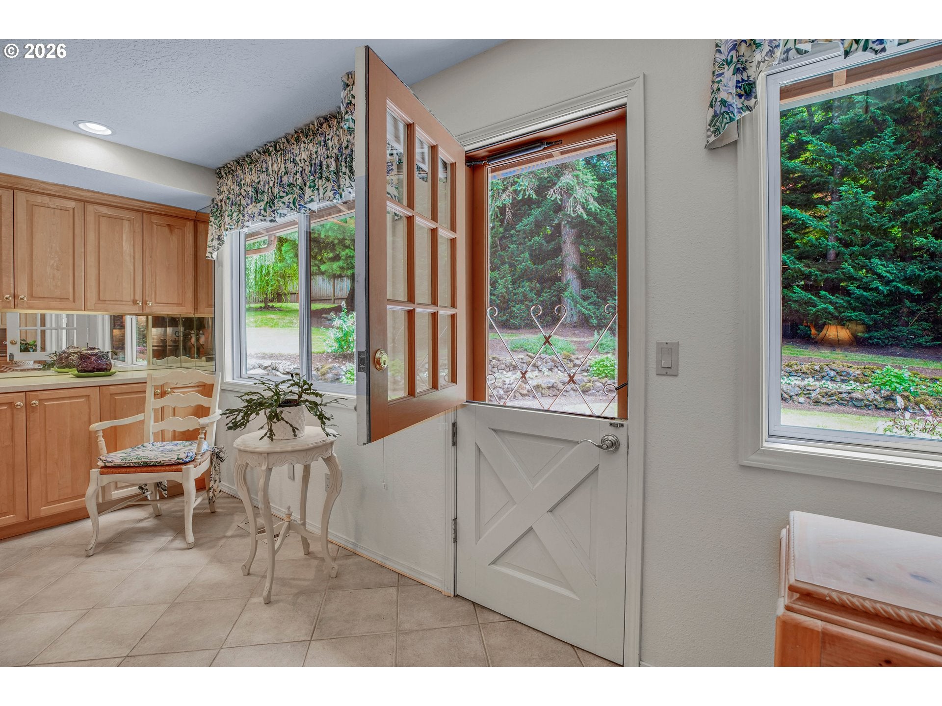 21 Westminster Dr, Lake Oswego, OR, 97034, USA, 3 Bedrooms Bedrooms, ,3 BathroomsBathrooms,Residential,Active,21 Westminster Dr,232508728
