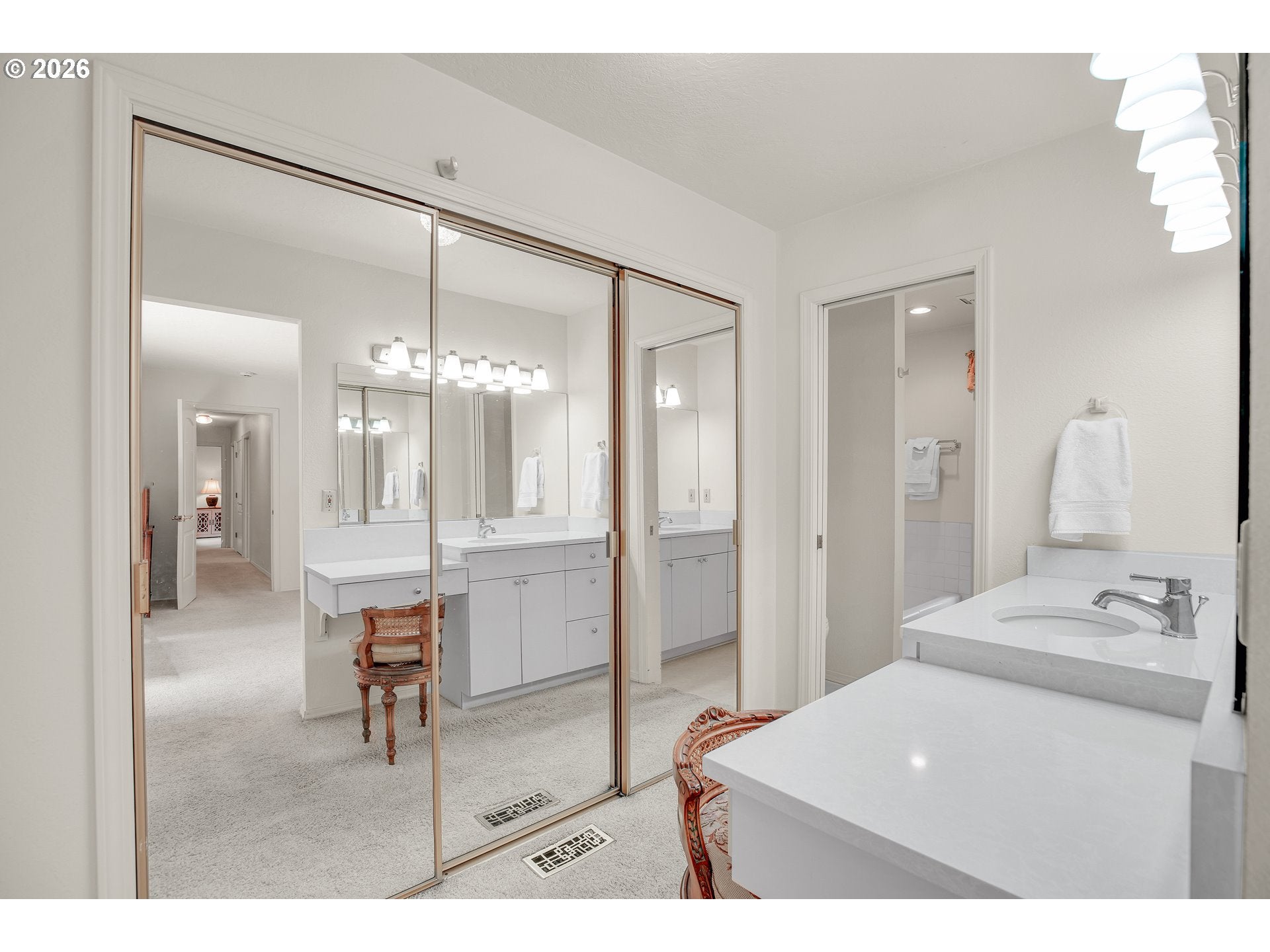 21 Westminster Dr, Lake Oswego, OR, 97034, USA, 3 Bedrooms Bedrooms, ,3 BathroomsBathrooms,Residential,Active,21 Westminster Dr,232508728