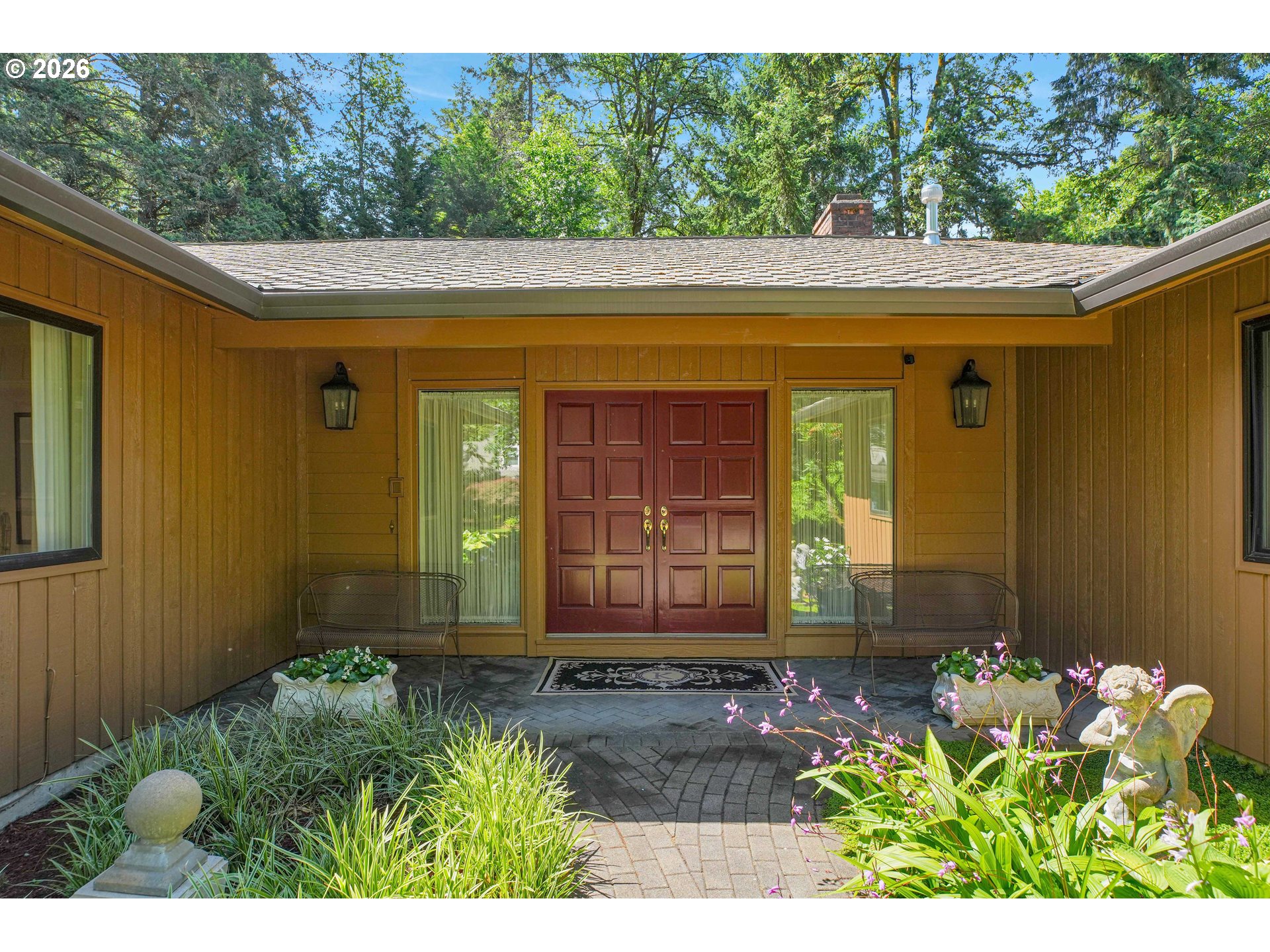 21 WESTMINSTER DR