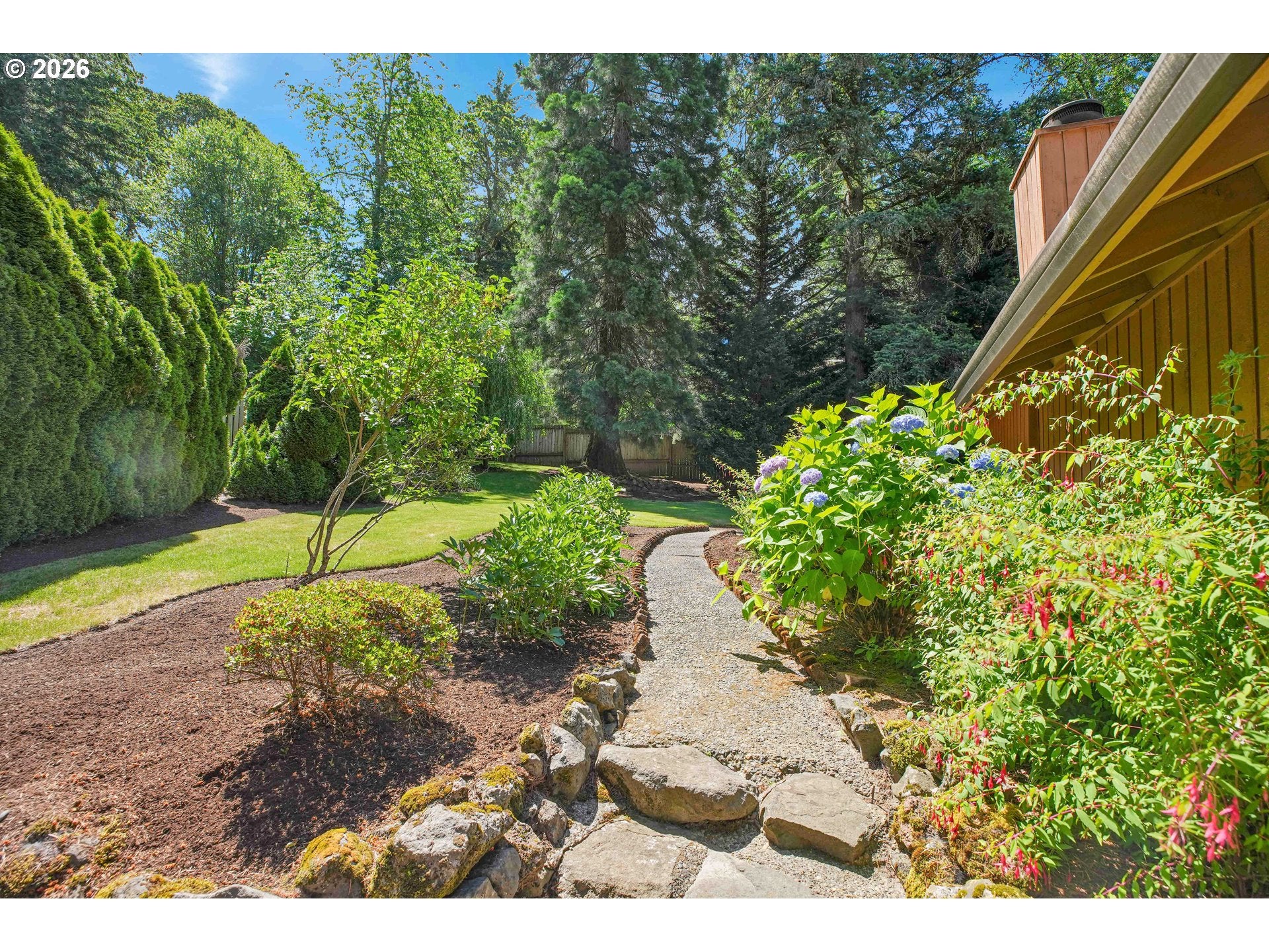 21 Westminster Dr, Lake Oswego, OR, 97034, USA, 3 Bedrooms Bedrooms, ,3 BathroomsBathrooms,Residential,Active,21 Westminster Dr,232508728