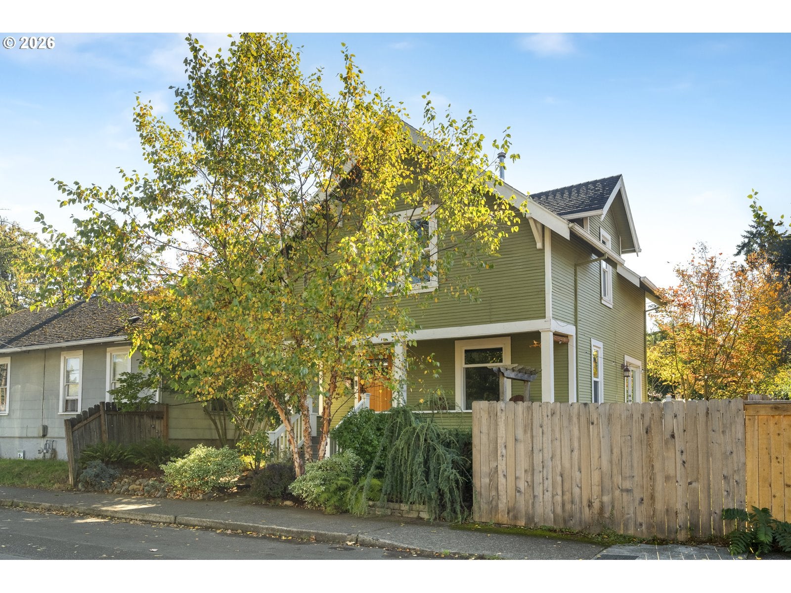 2426 NE EMERSON ST