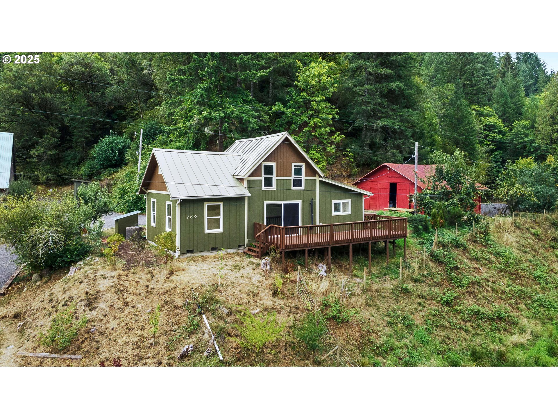 769 DEANS CREEK RD