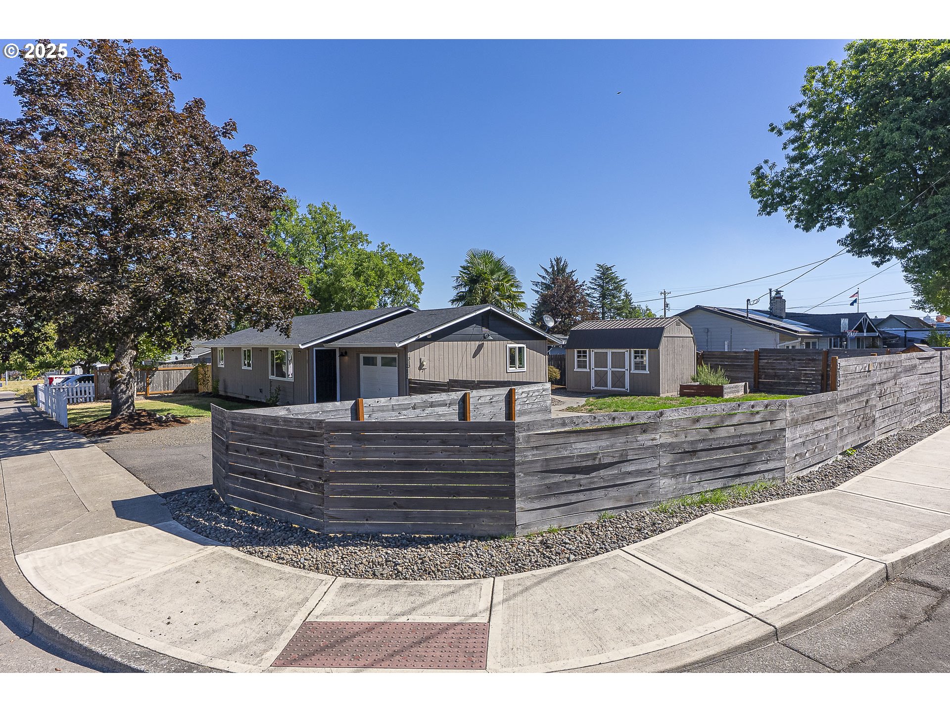 313 E POLK ST