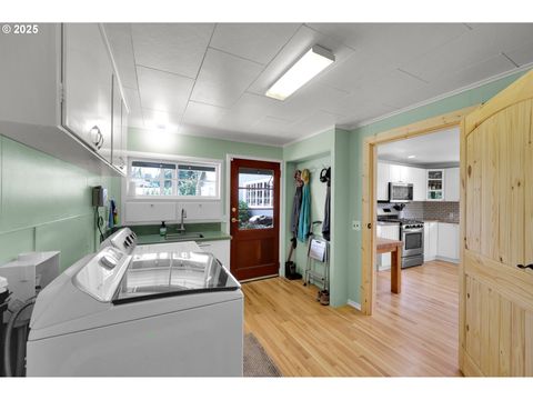 Tiny photo for 35478 Brabham Rd, Pleasant Hill, OR 97455 (MLS # 145985953)