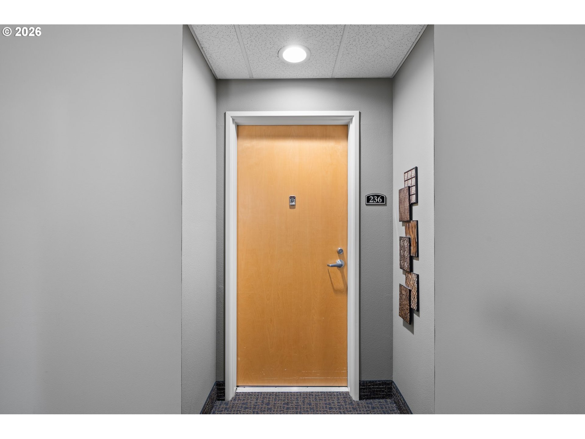 400 W 8TH ST 236
