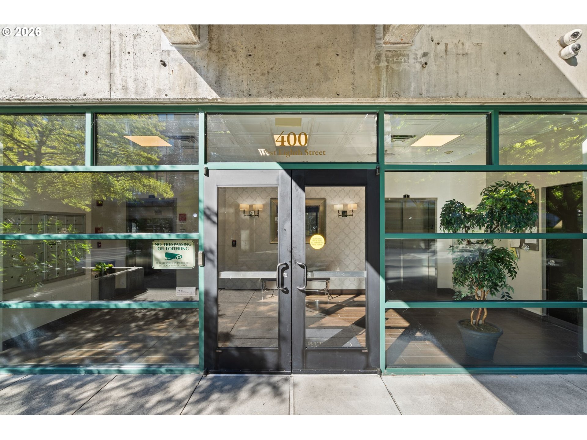 400 W 8TH ST 236