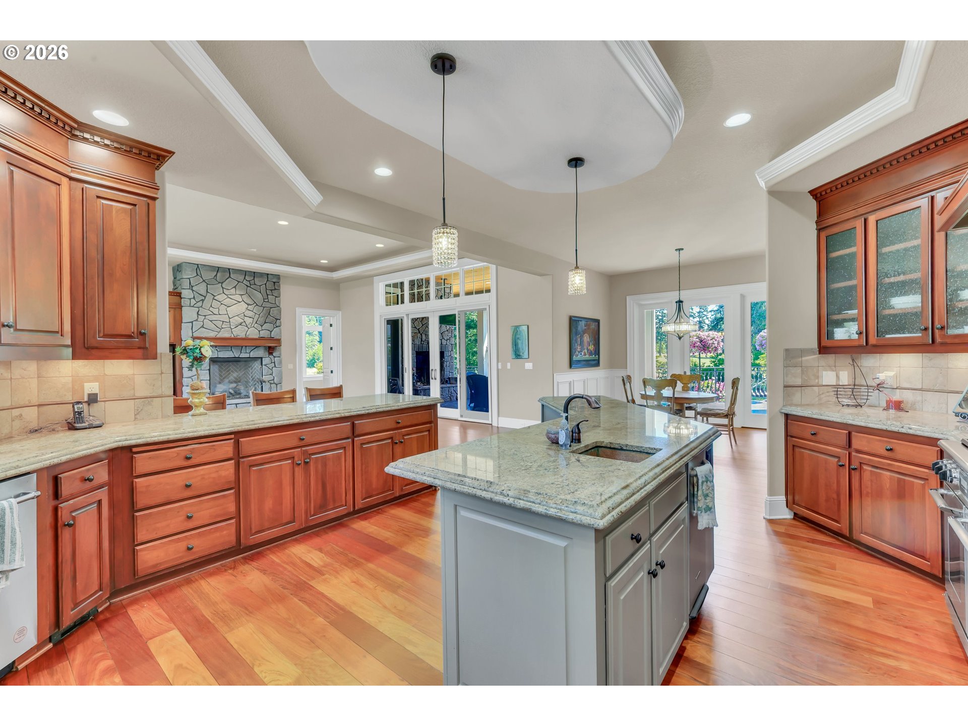 21020 S MEADOWRIDGE CT