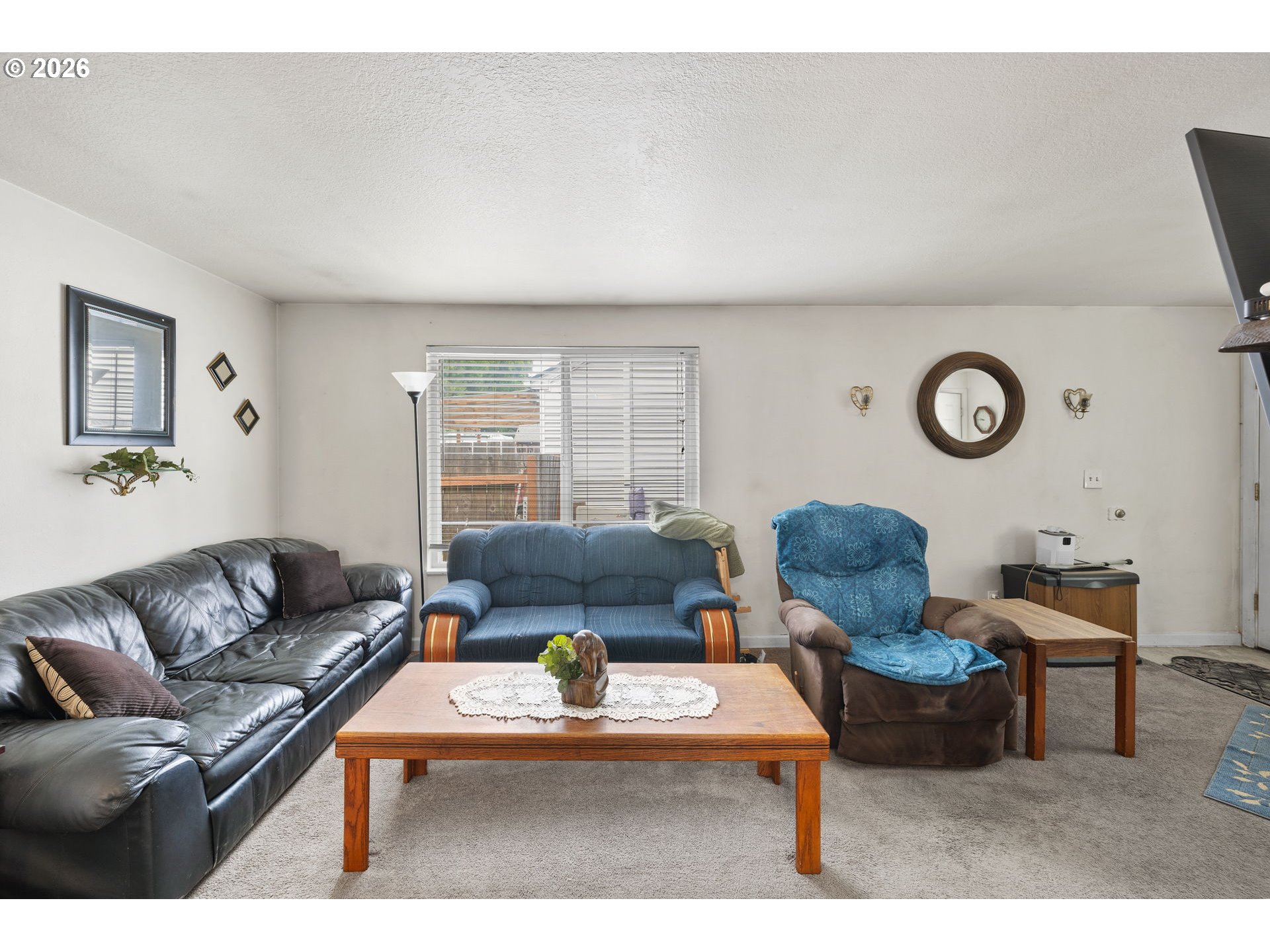 335 NW CONNELL AVE