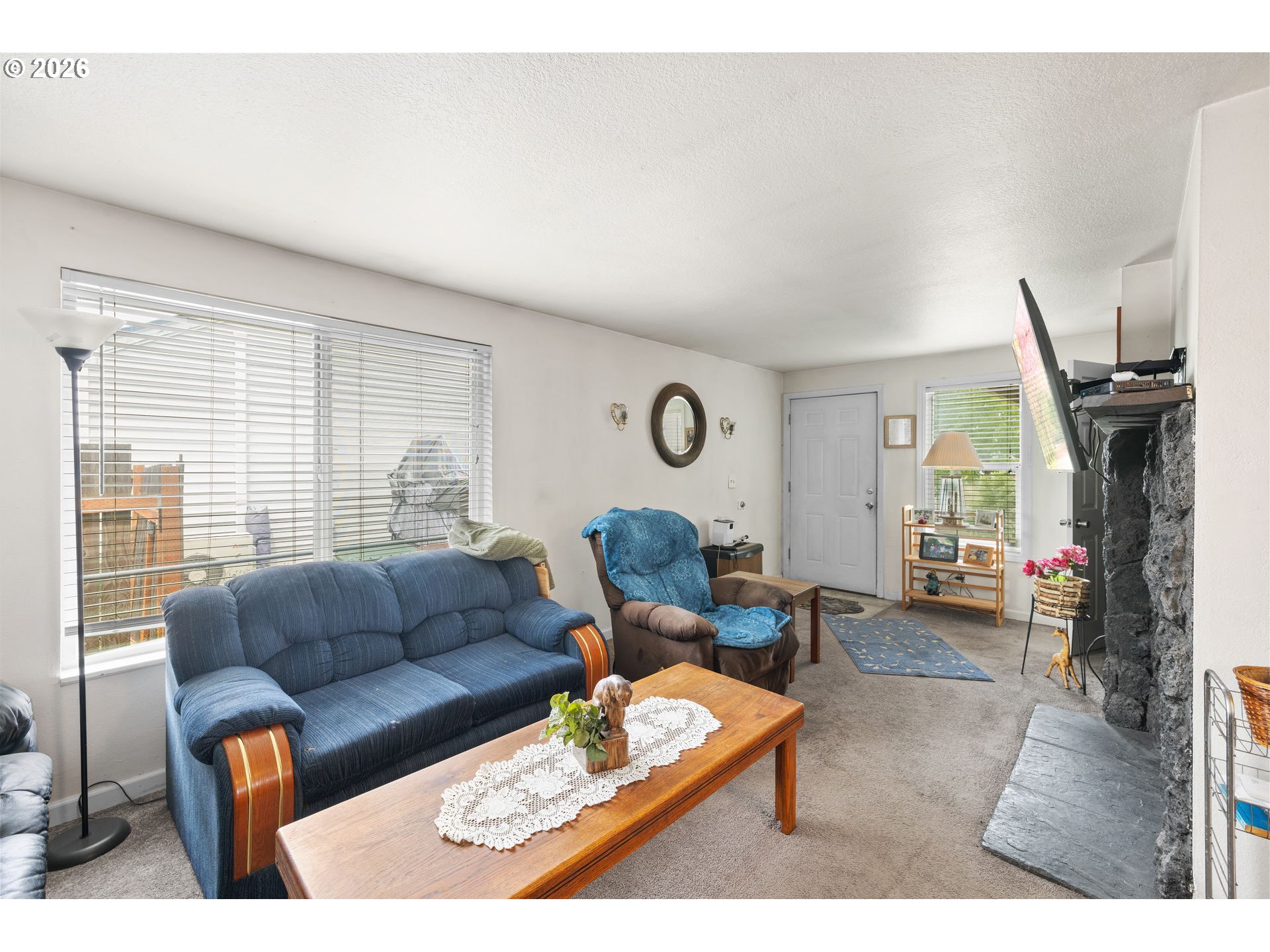 335 NW CONNELL AVE