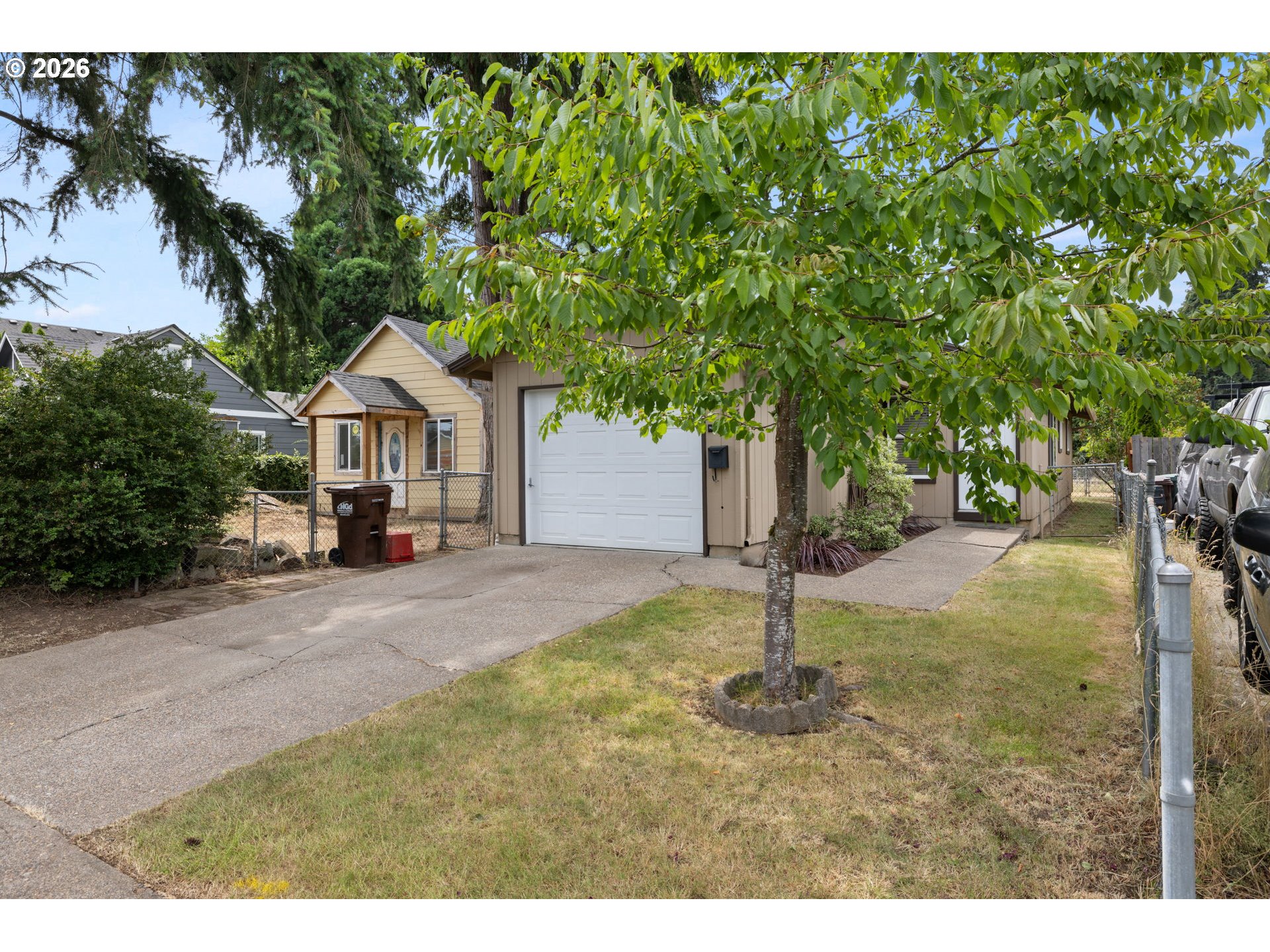 335 NW CONNELL AVE
