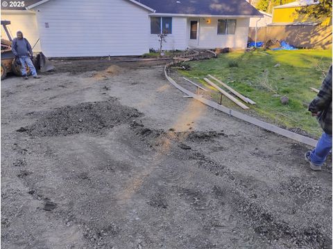 A home in Milwaukie