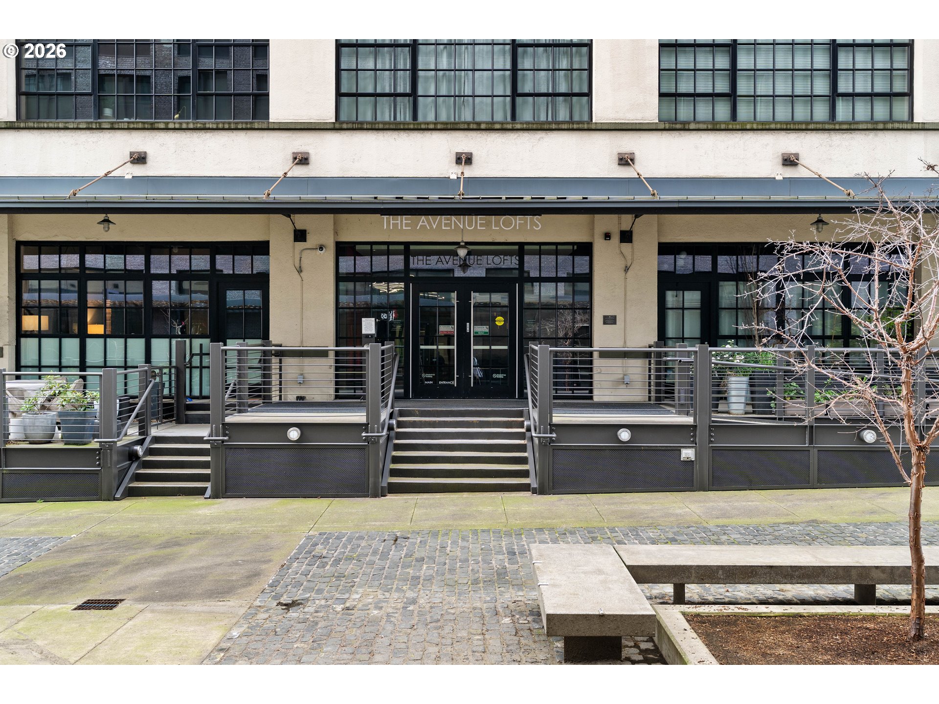 1400 NW IRVING ST 713