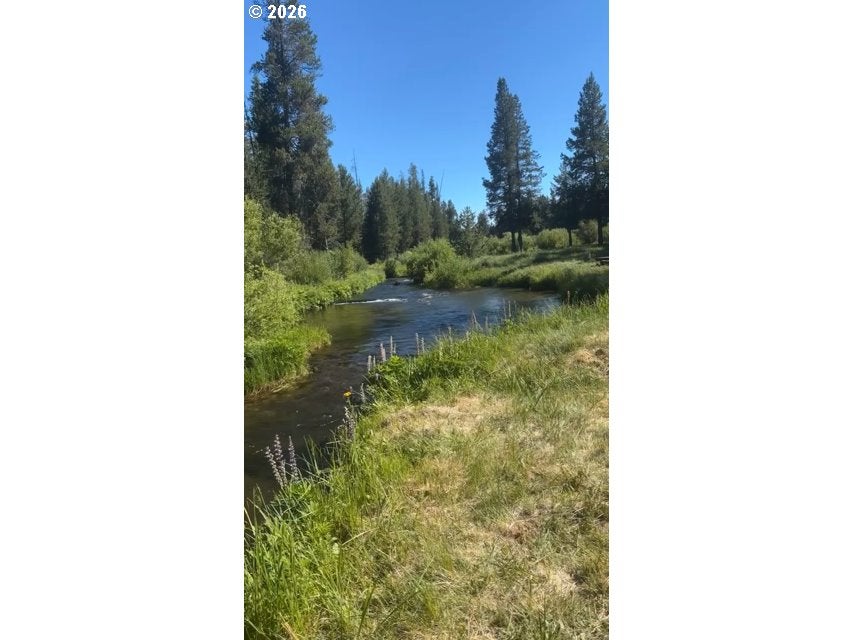 19 Two Rivers RD