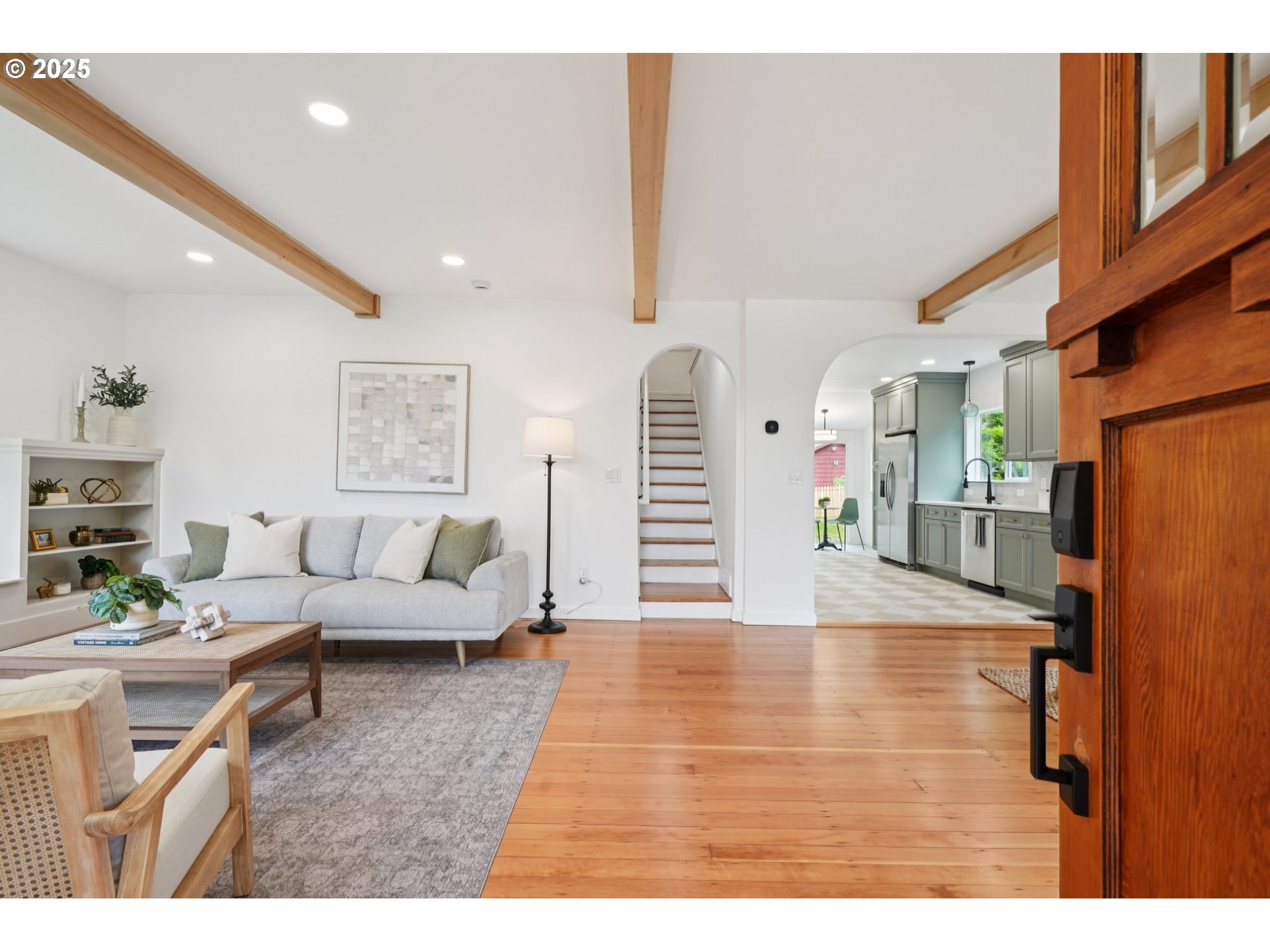 152 S PALATINE HILL RD