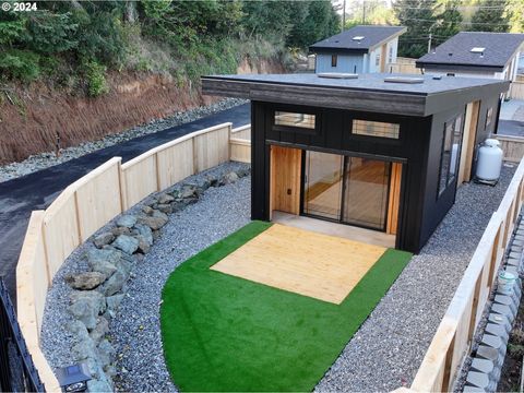 A home in Gold Beach