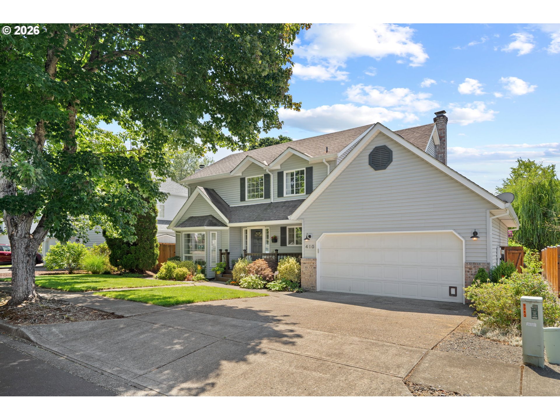 410 E BRANDON DR