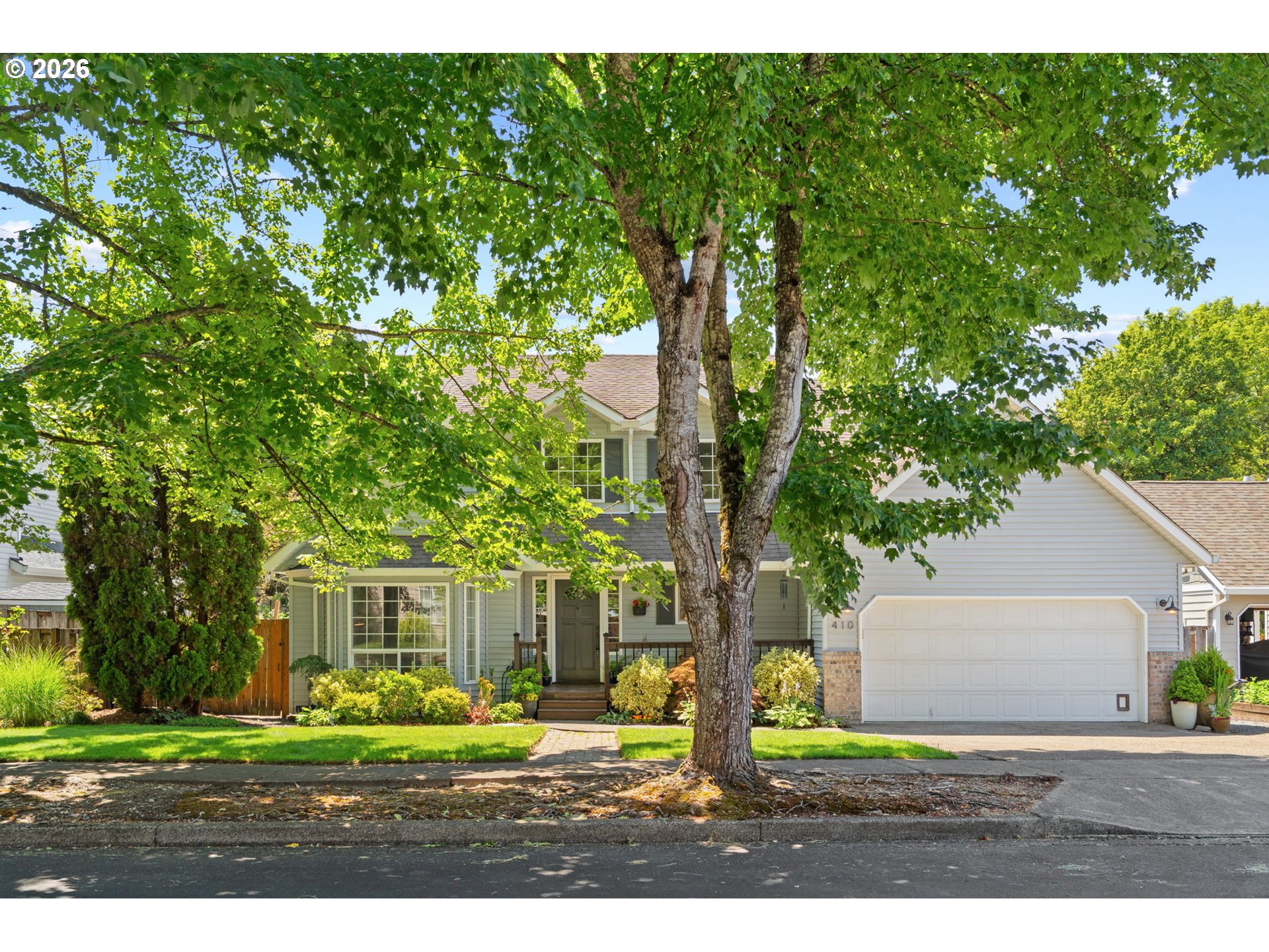 410 E BRANDON DR